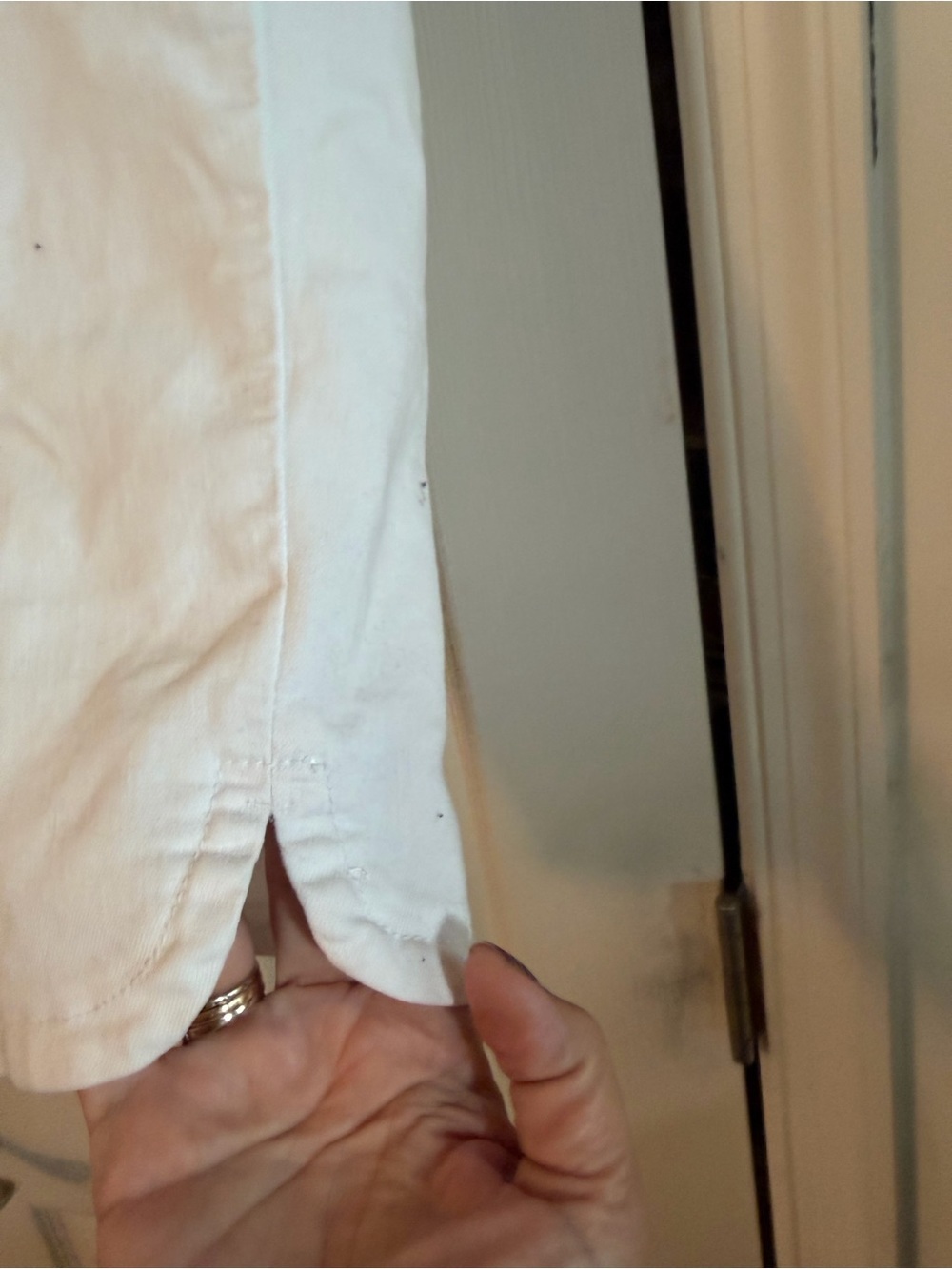 d. jeans White Denim Capris - Picture 2 of 3